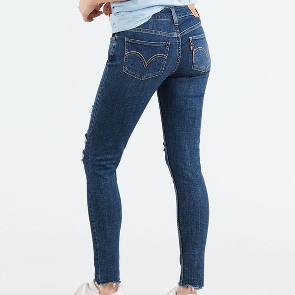 Levi’s Raw Hem Classic Skinny Distressed Jeans - Picture 2 of 2